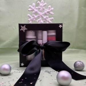 Fresh Face "Era" Starter Kit with GWPs in gift box - MEDIUM skin tone